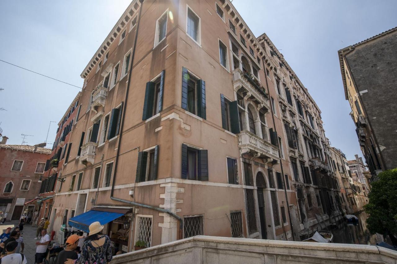 Ca' Magia - Rialto Exclusive Residence By Wonderful Italy Венеция Экстерьер фото
